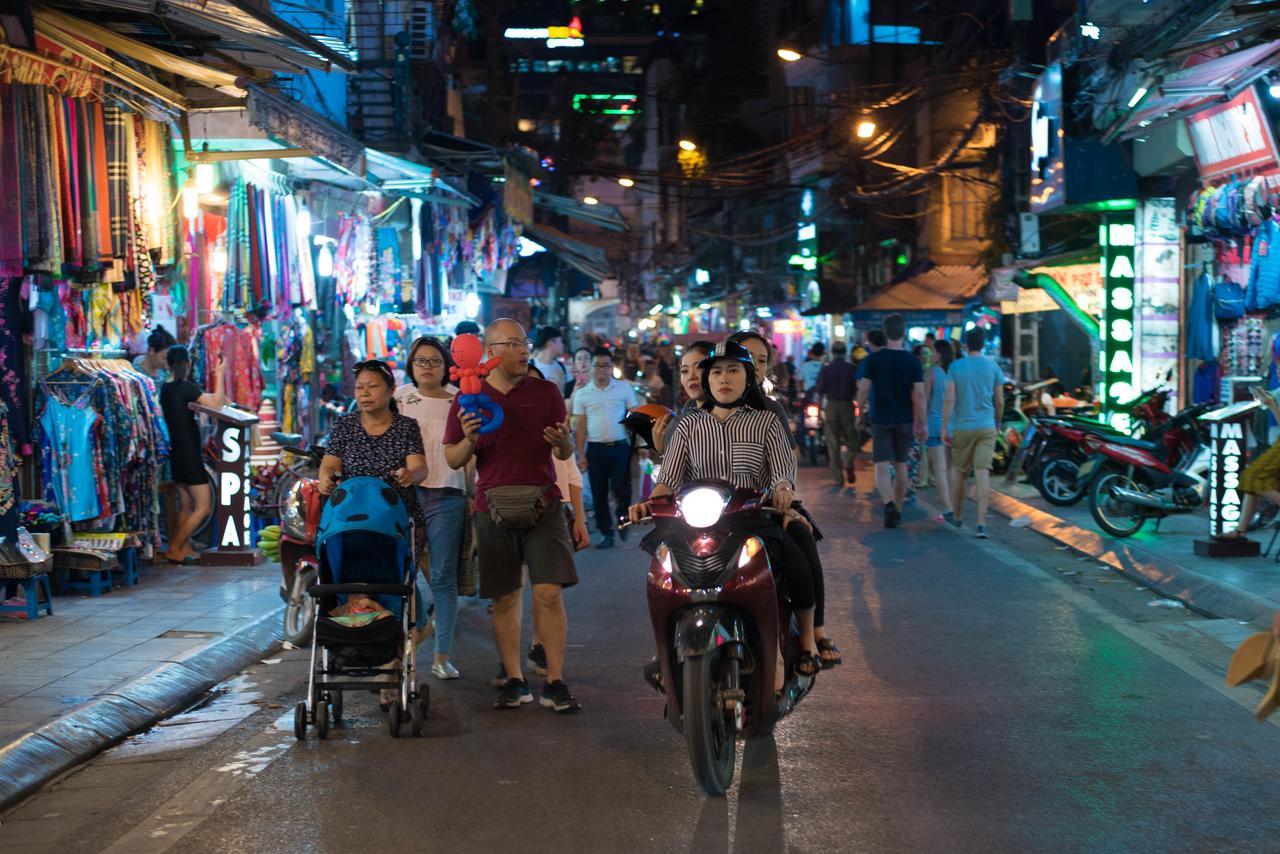 Vietnam Backpacker Hostels - Original ハノイ市 エクステリア 写真